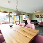 Aparthotel Lechlife Travelhouse Reuthe