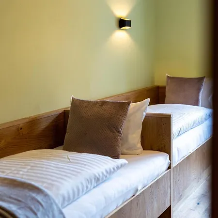 Aparthotel Lechlife Travelhouse 4*