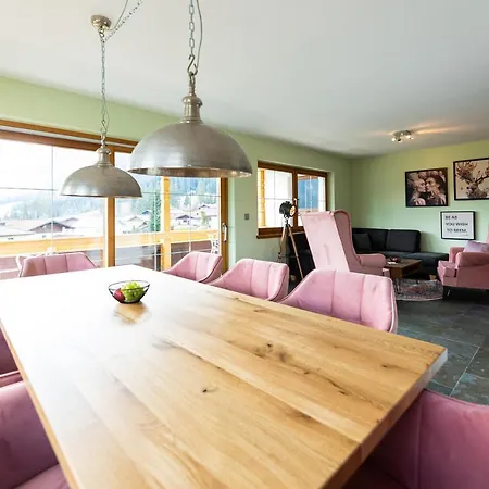 아파트호텔 Lechlife Travelhouse 로이테