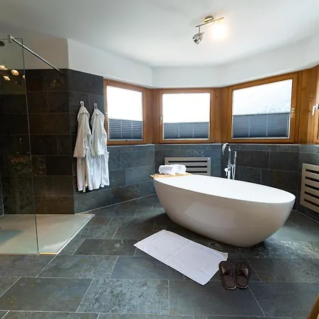 Lechlife Travelhouse