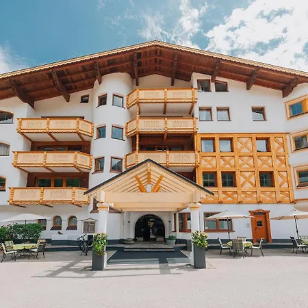 Lechlife Travelhouse 4*